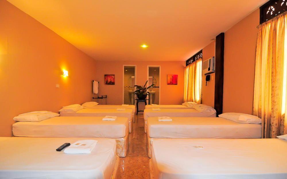 The Royal Coast Tourist Inn Panglao Dış mekan fotoğraf